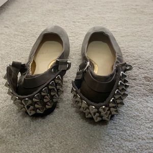 Be & D studded taupe flats